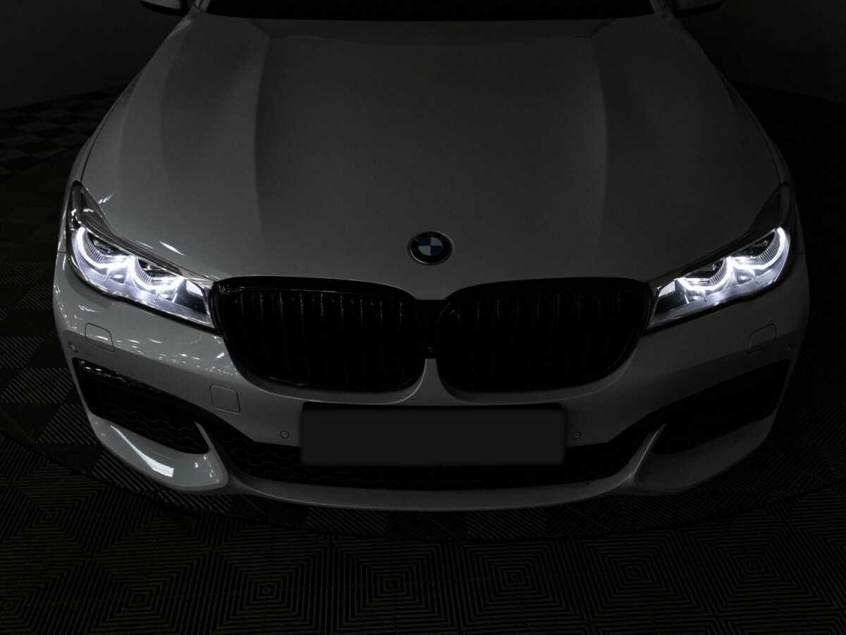 Купить BMW 7 серии с пробегом. Фото: #30