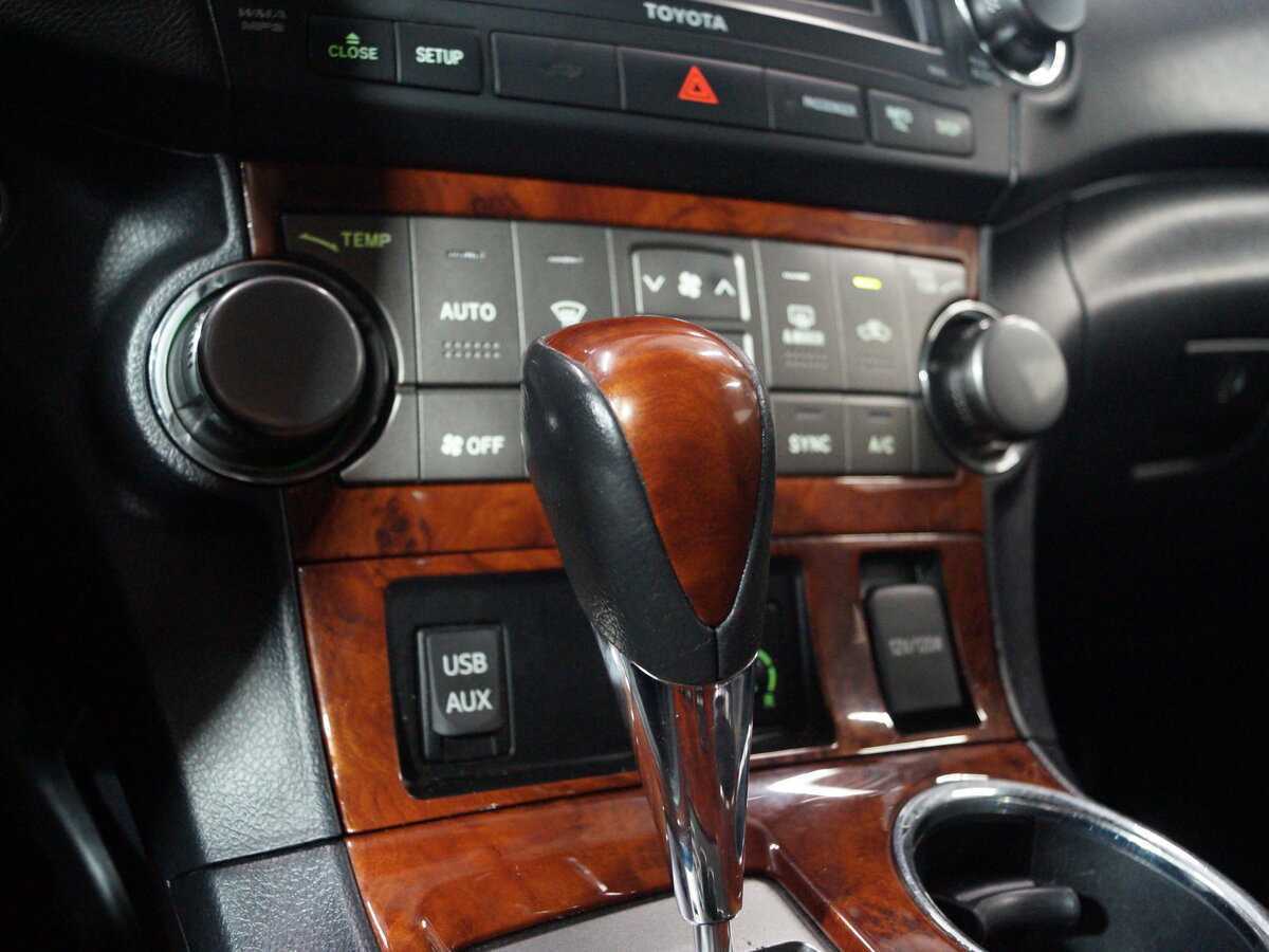 Купить Toyota Highlander с пробегом. Фото: #29
