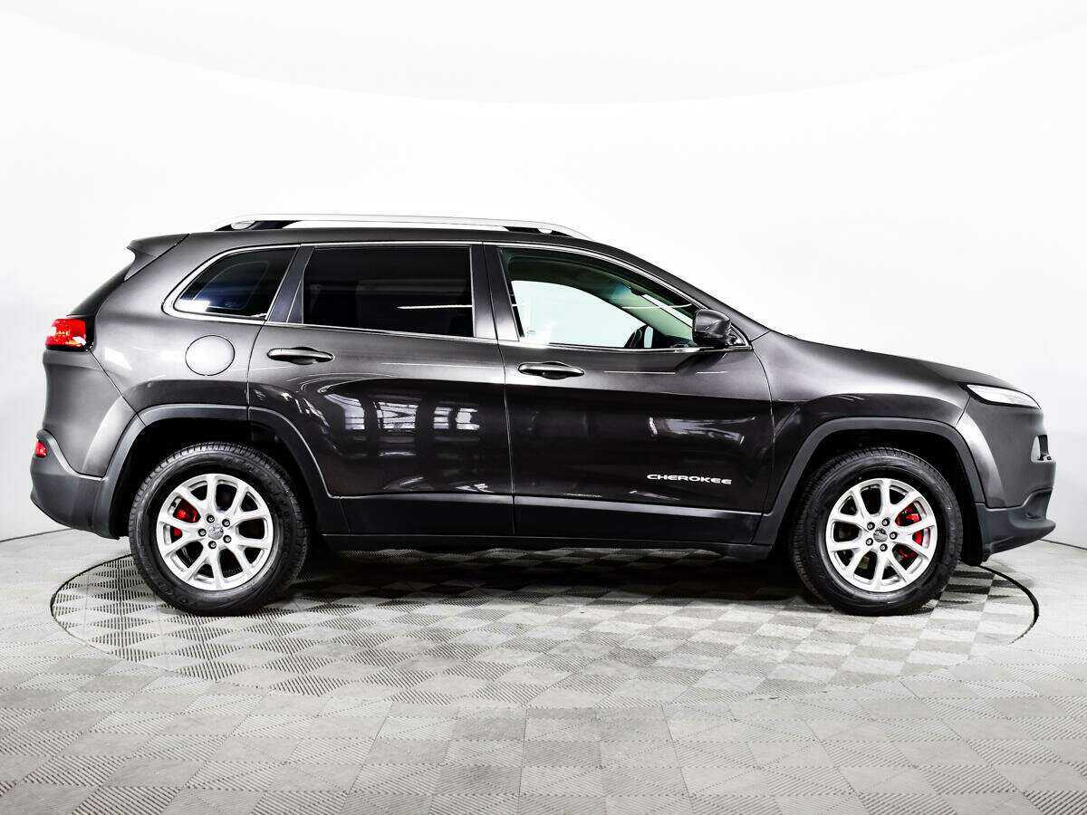 Купить Jeep Cherokee с пробегом. Фото: #3