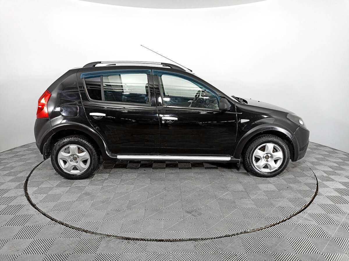 Купить Renault Sandero с пробегом. Фото: #3