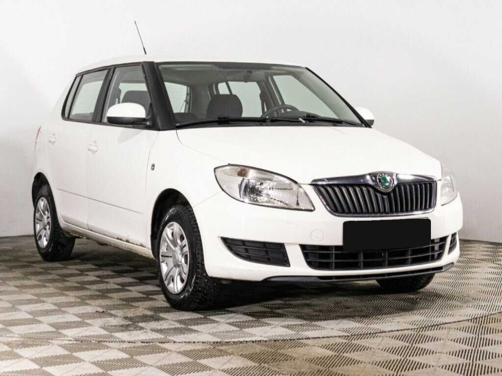 Купить Skoda Fabia с пробегом. Фото: #2