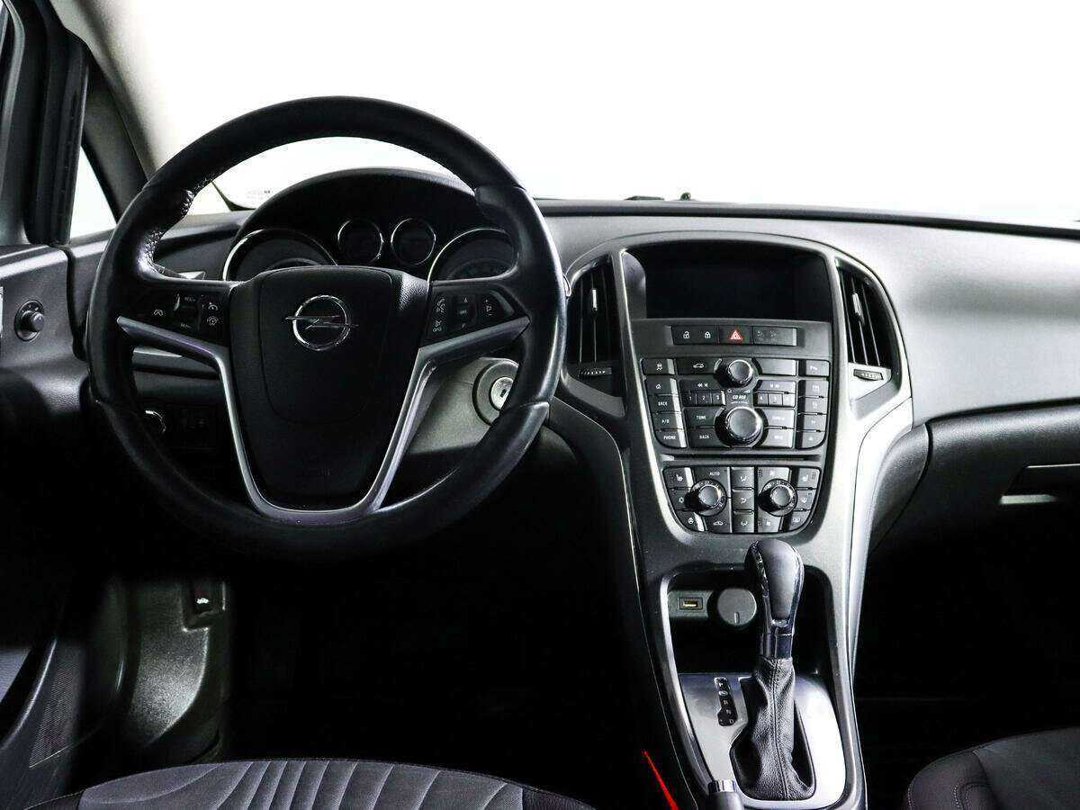 Купить Opel Astra с пробегом. Фото: #9