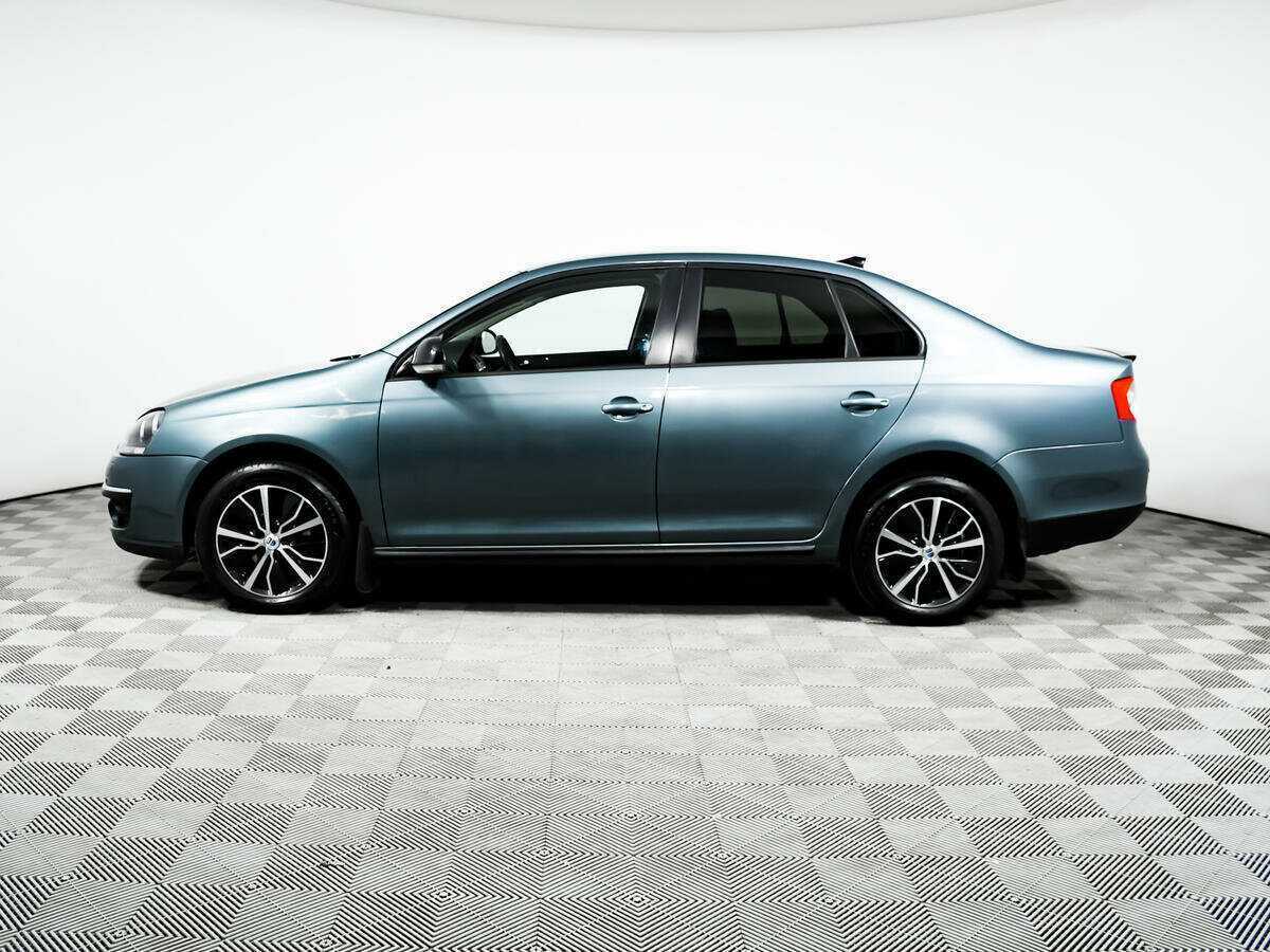 Купить Volkswagen Jetta с пробегом. Фото: #7