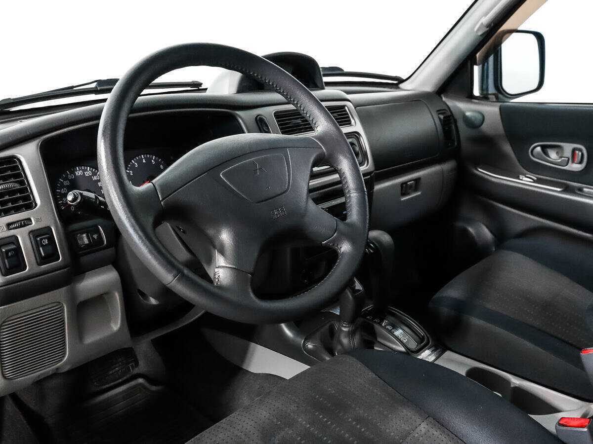 Купить Mitsubishi Pajero Sport с пробегом. Фото: #8