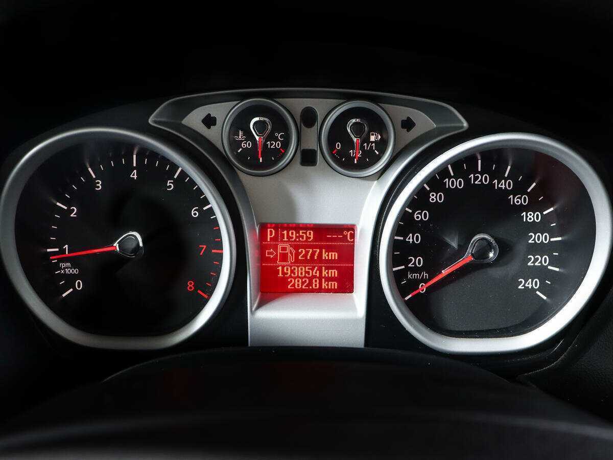 Купить Ford Focus с пробегом. Фото: #8