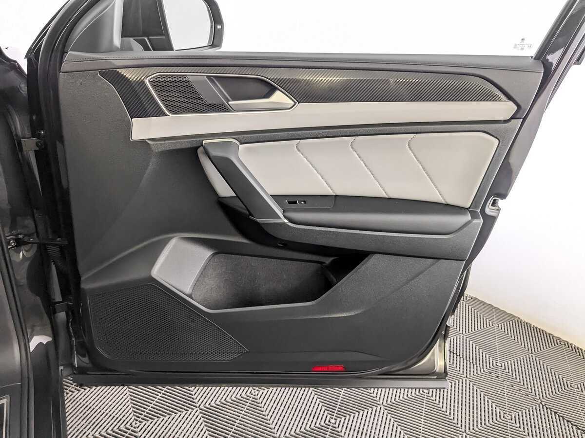 Купить Volkswagen Tayron с пробегом. Фото: #20