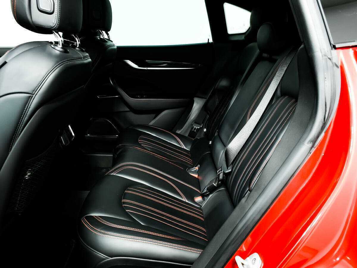Купить Maserati Levante с пробегом. Фото: #10