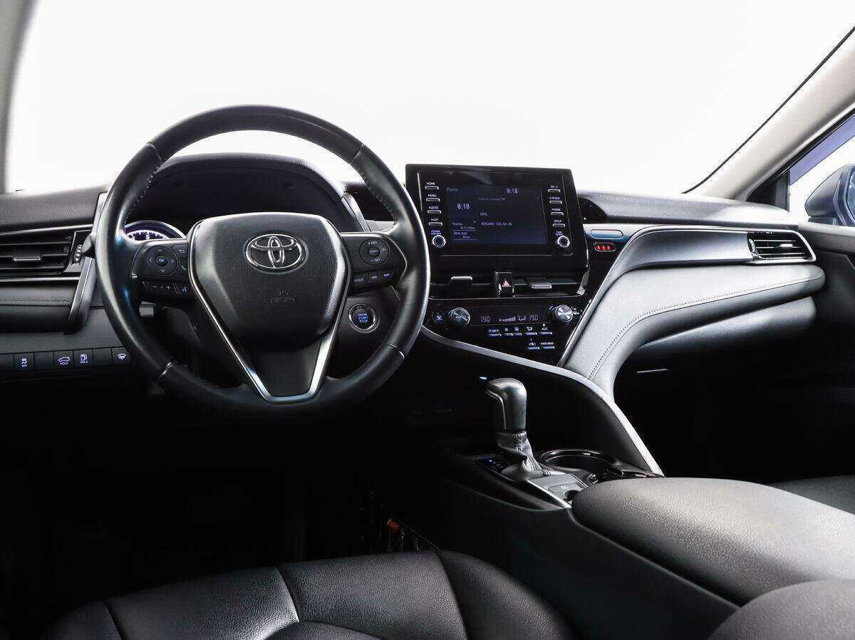 Купить Toyota Camry с пробегом. Фото: #9