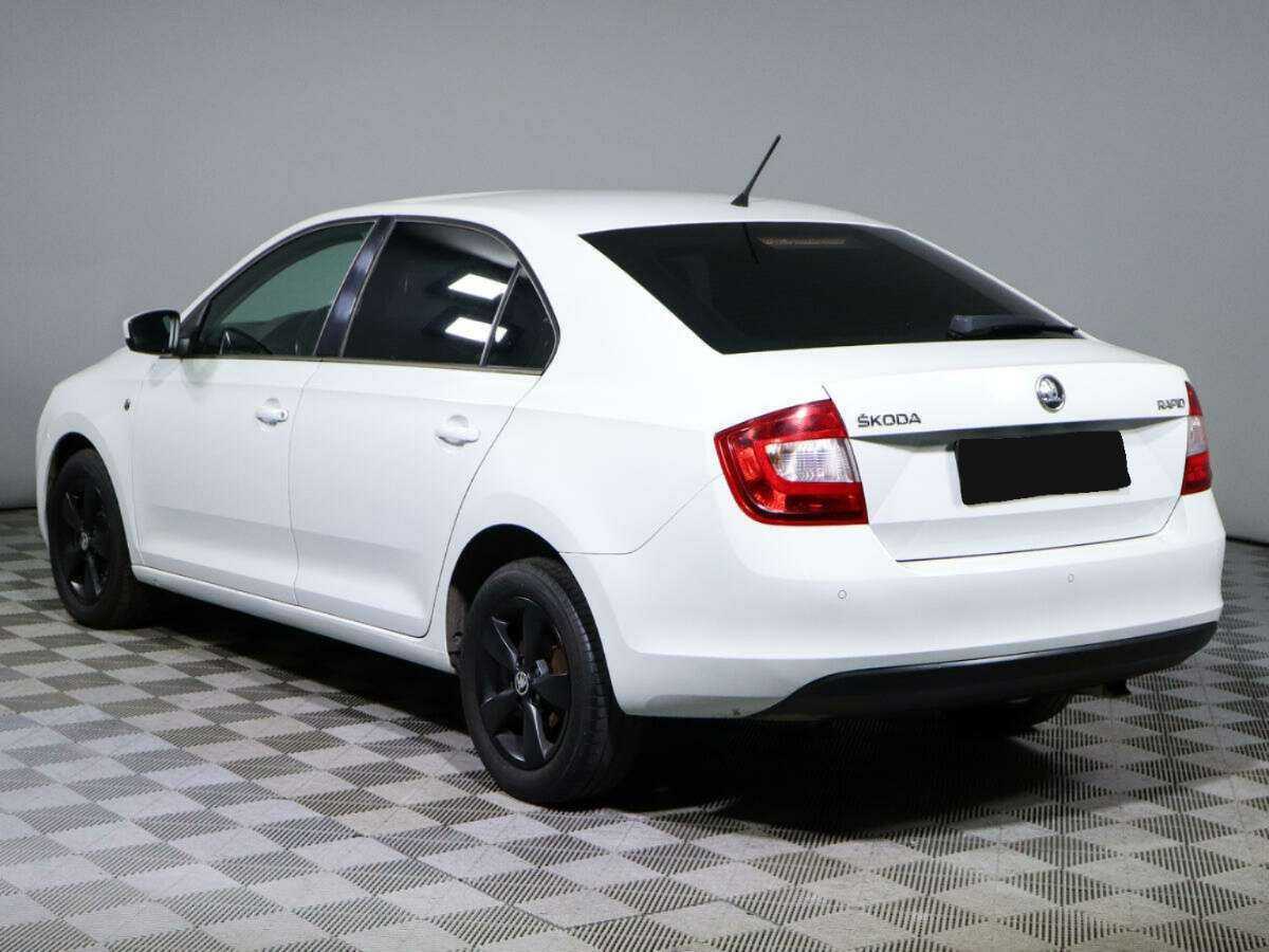 Купить Skoda Rapid с пробегом. Фото: #5