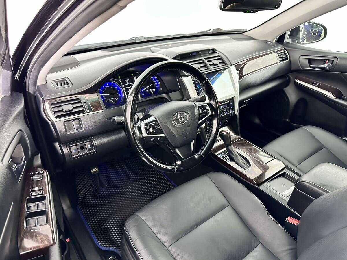Купить Toyota Camry с пробегом. Фото: #6