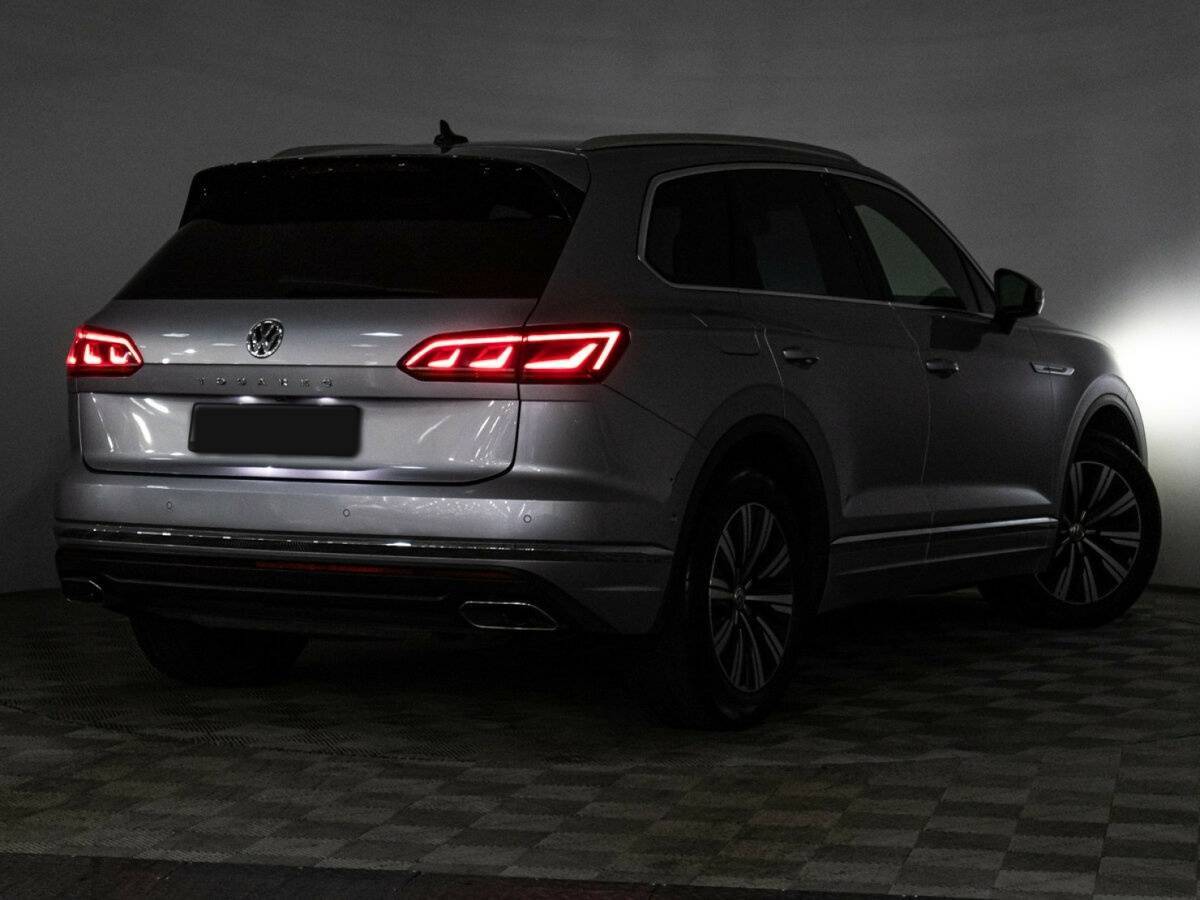Купить Volkswagen Touareg с пробегом. Фото: #25