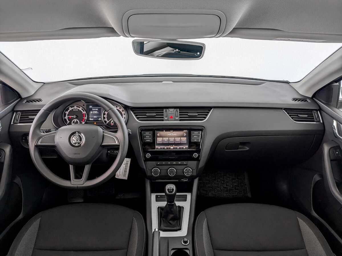 Купить Skoda Octavia с пробегом. Фото: #11