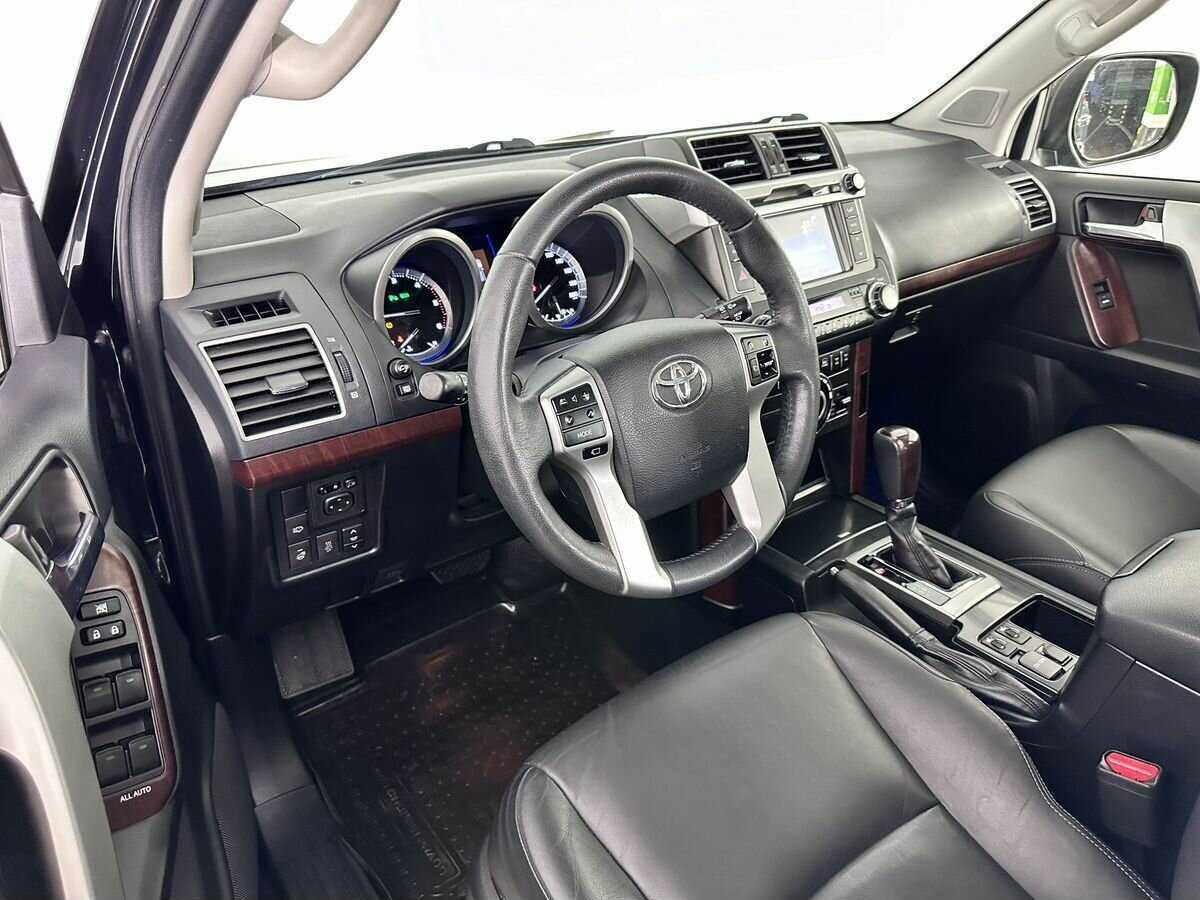 Купить Toyota Land Cruiser Prado с пробегом. Фото: #6