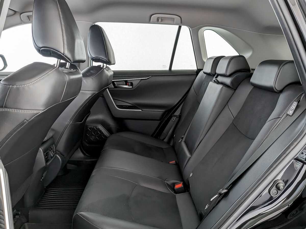 Купить Toyota RAV4 с пробегом. Фото: #9
