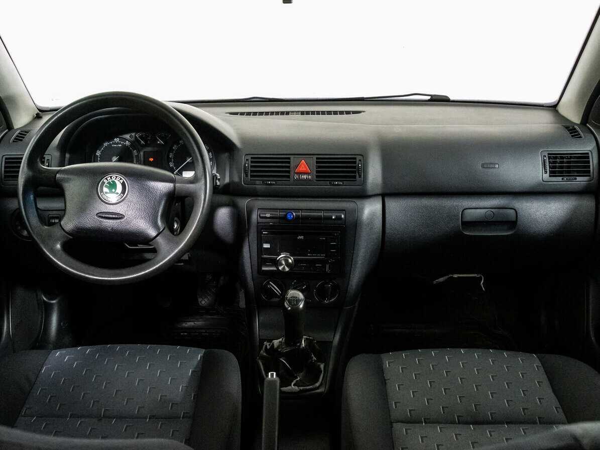 Купить Skoda Octavia с пробегом. Фото: #9