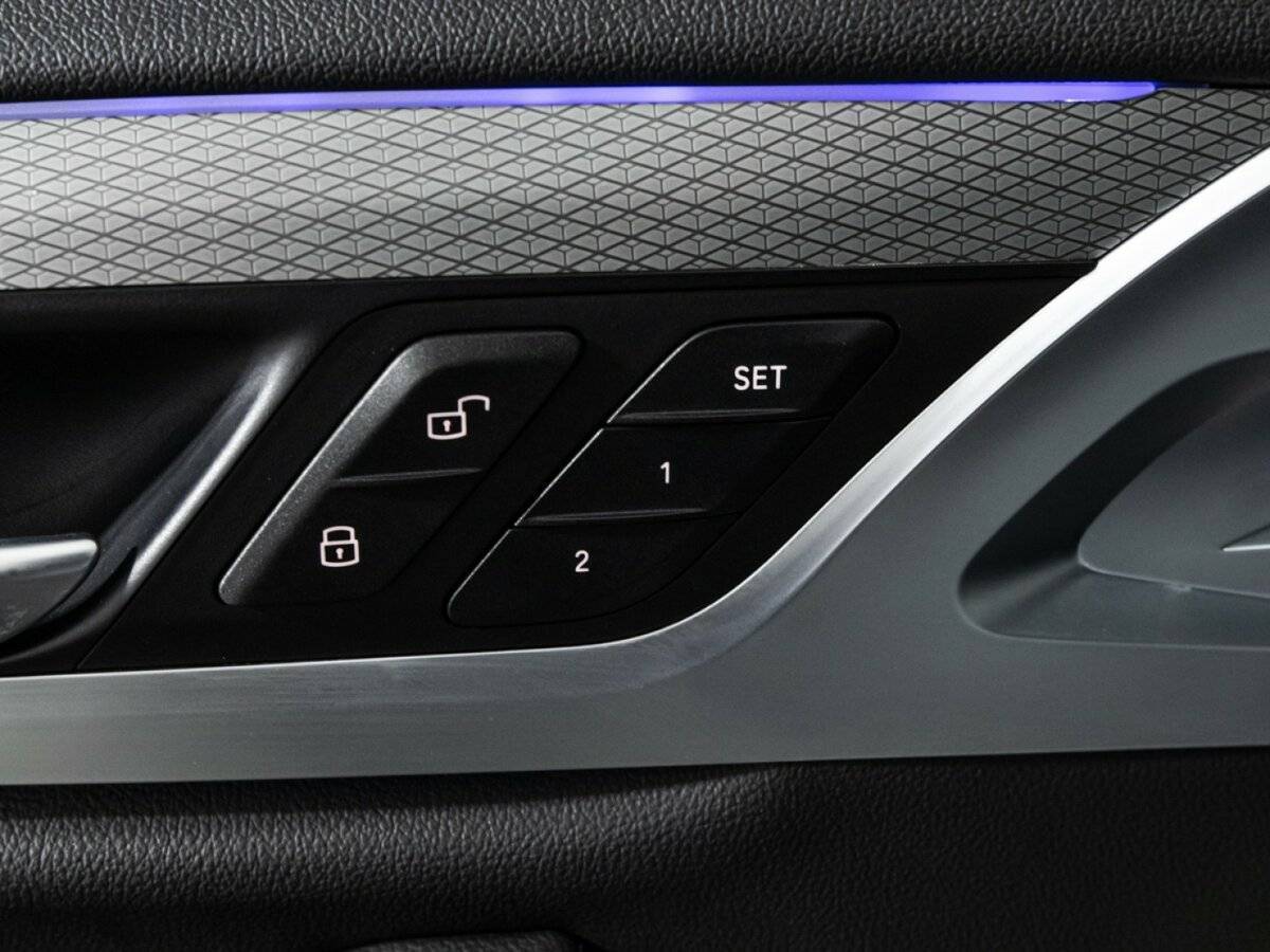 Купить BMW X3 с пробегом. Фото: #17