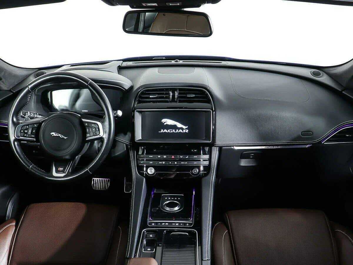 Купить Jaguar F-Pace с пробегом. Фото: #11