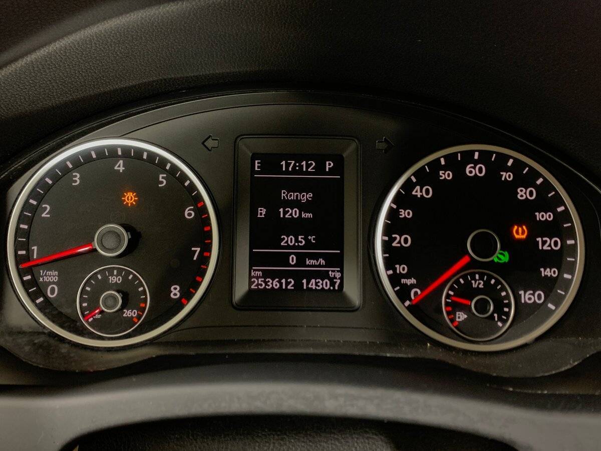 Купить Volkswagen Tiguan с пробегом. Фото: #13