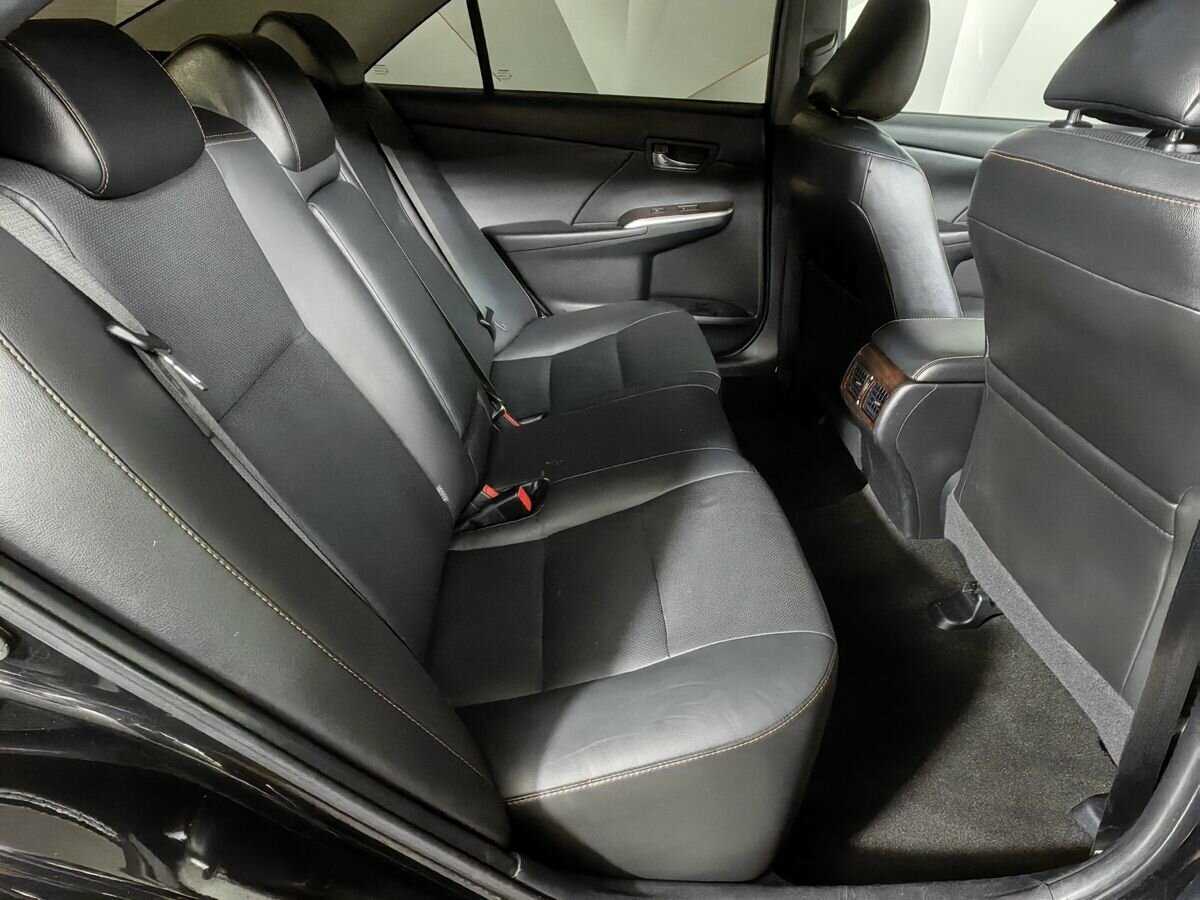 Купить Toyota Camry с пробегом. Фото: #11