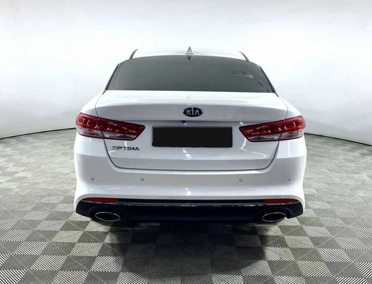 Купить Kia Optima с пробегом. Фото: #5