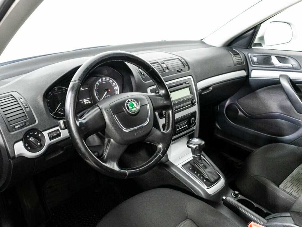 Купить Skoda Octavia с пробегом. Фото: #10