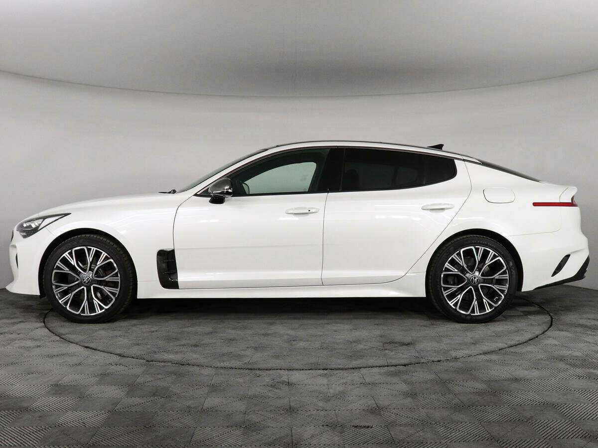 Купить Kia Stinger с пробегом. Фото: #7