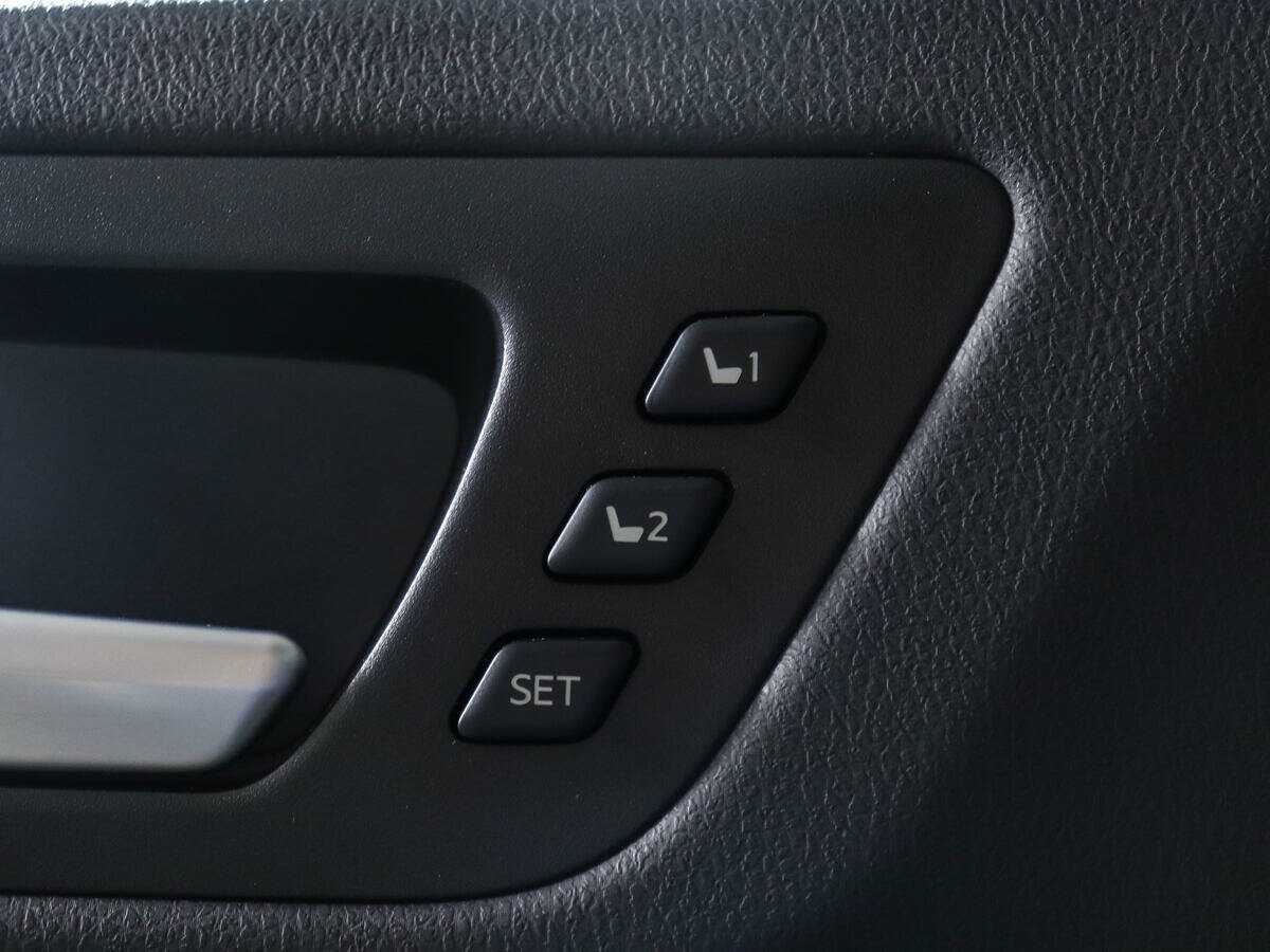 Купить Toyota Highlander с пробегом. Фото: #14