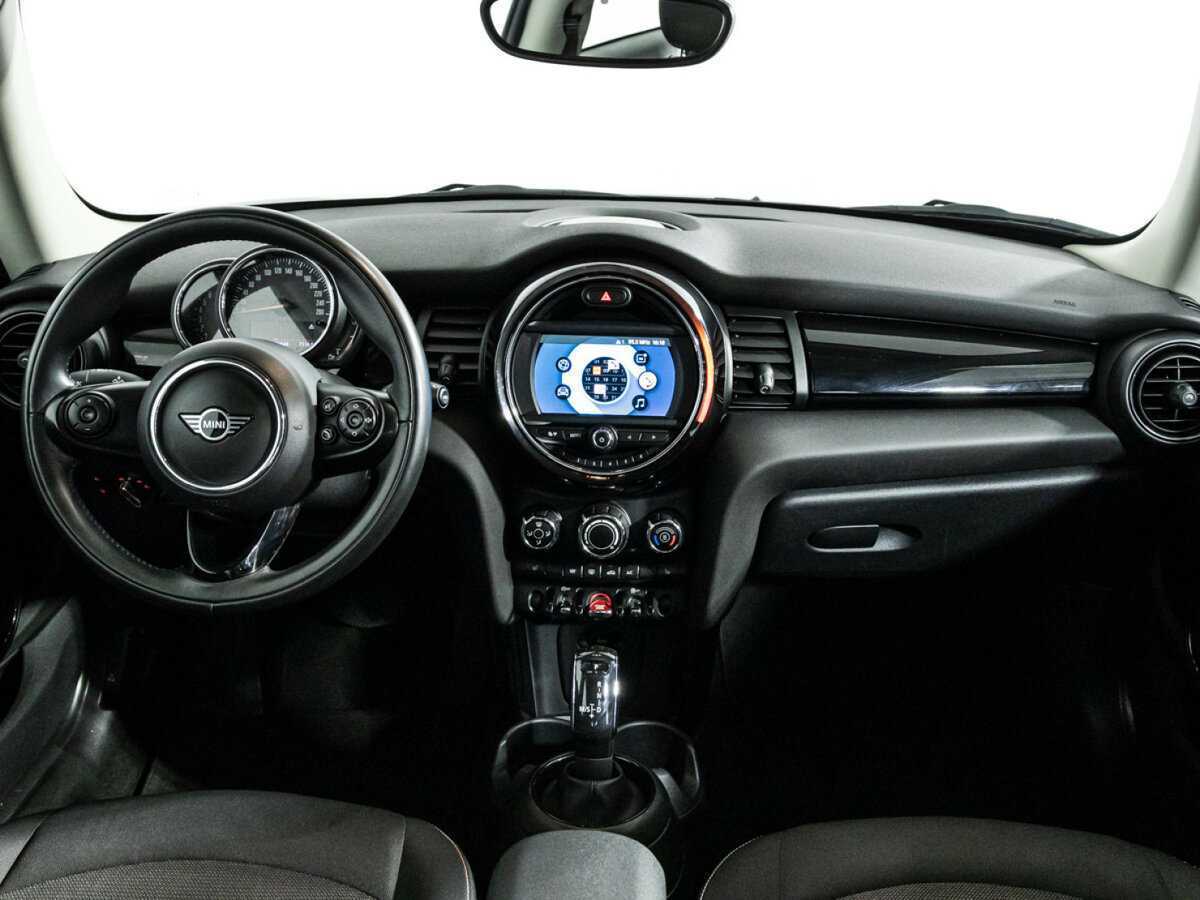 Купить Mini Hatch с пробегом. Фото: #12