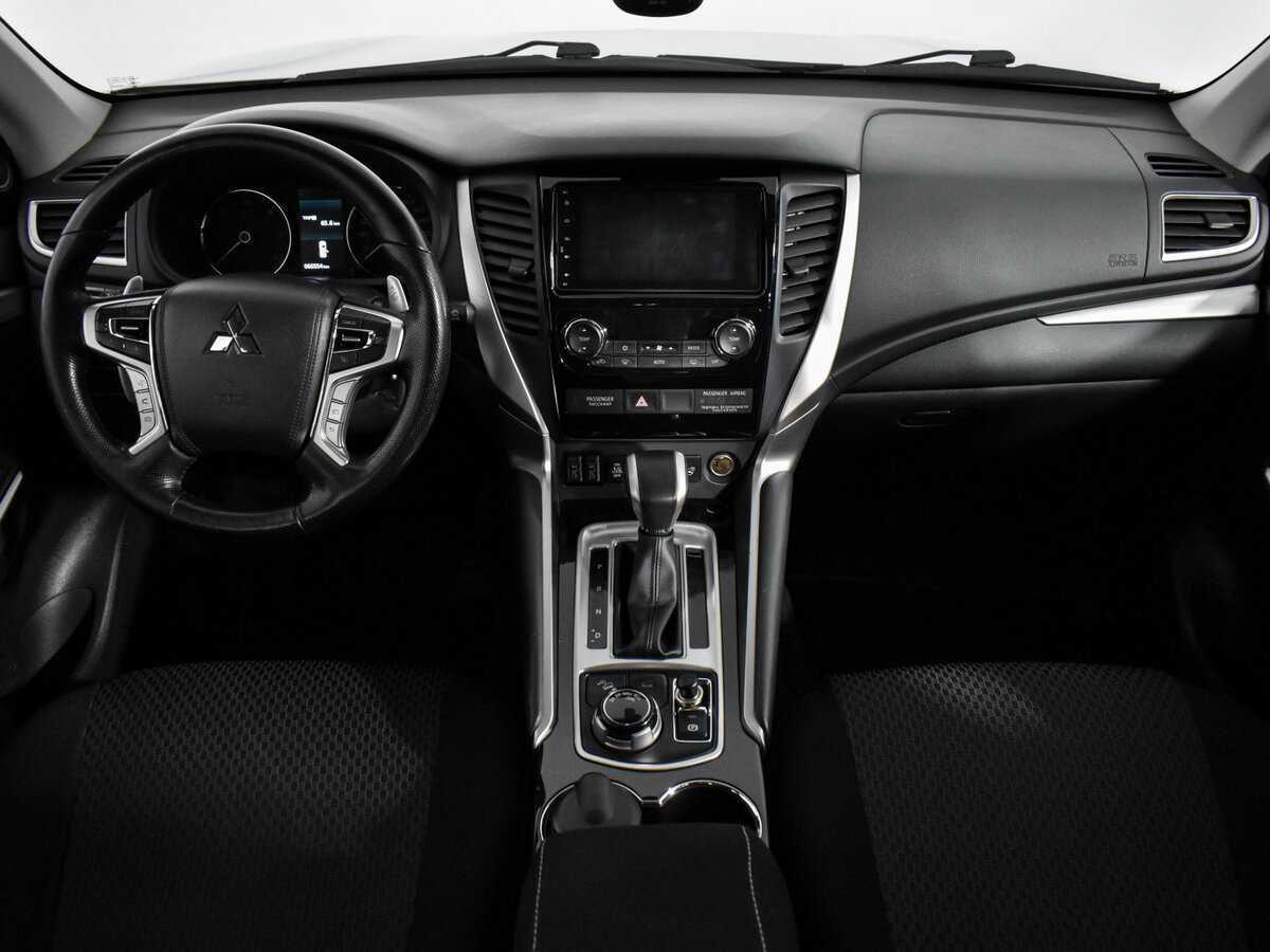 Купить Mitsubishi Pajero Sport с пробегом. Фото: #12