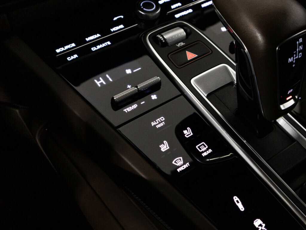 Купить Porsche Cayenne с пробегом. Фото: #23