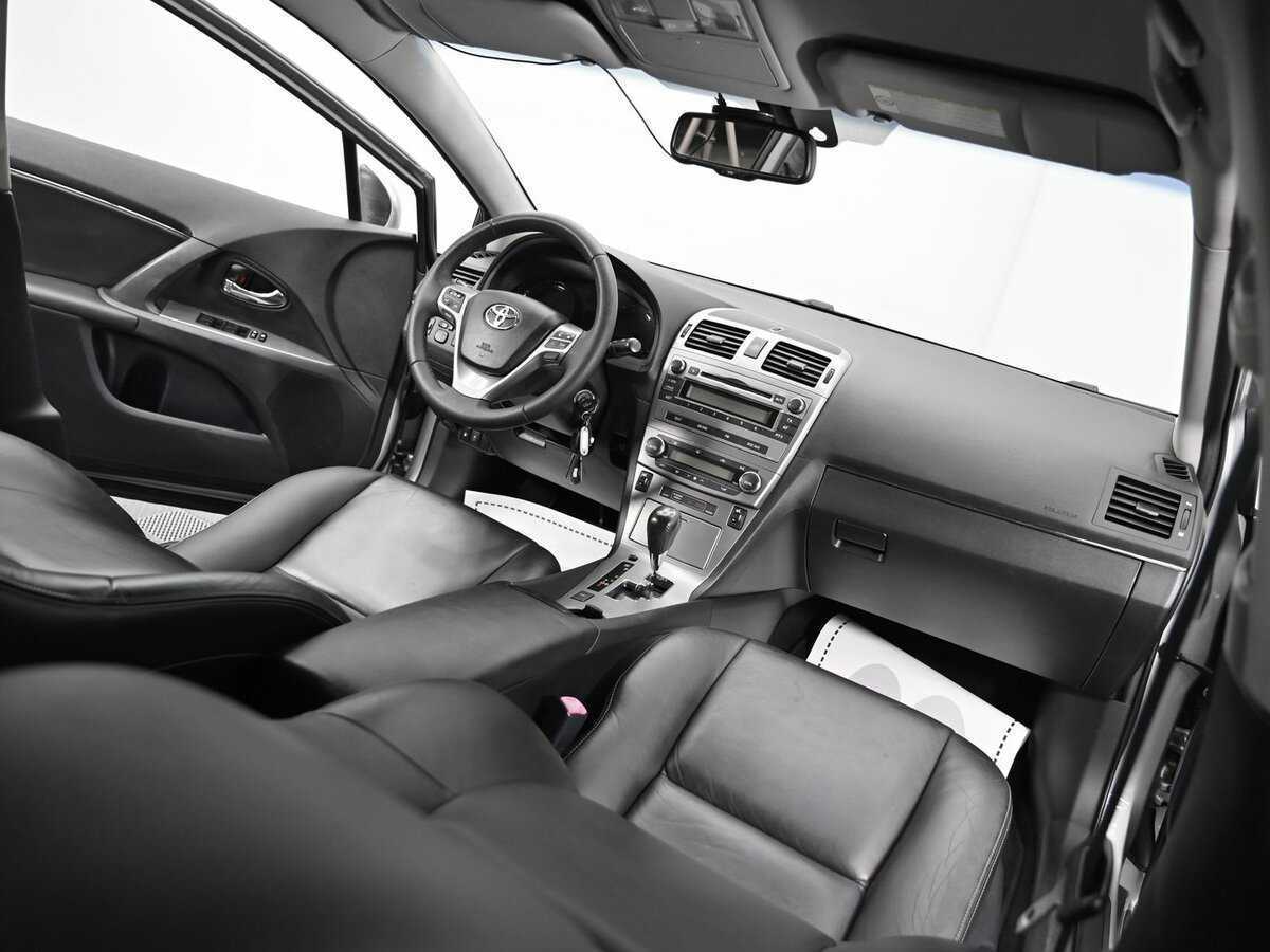 Купить Toyota Avensis с пробегом. Фото: #10