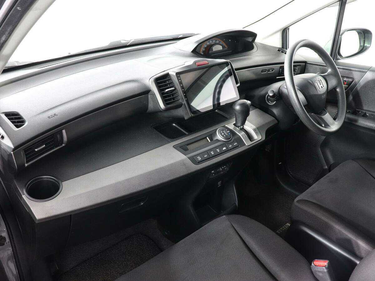 Купить Honda Freed с пробегом. Фото: #8