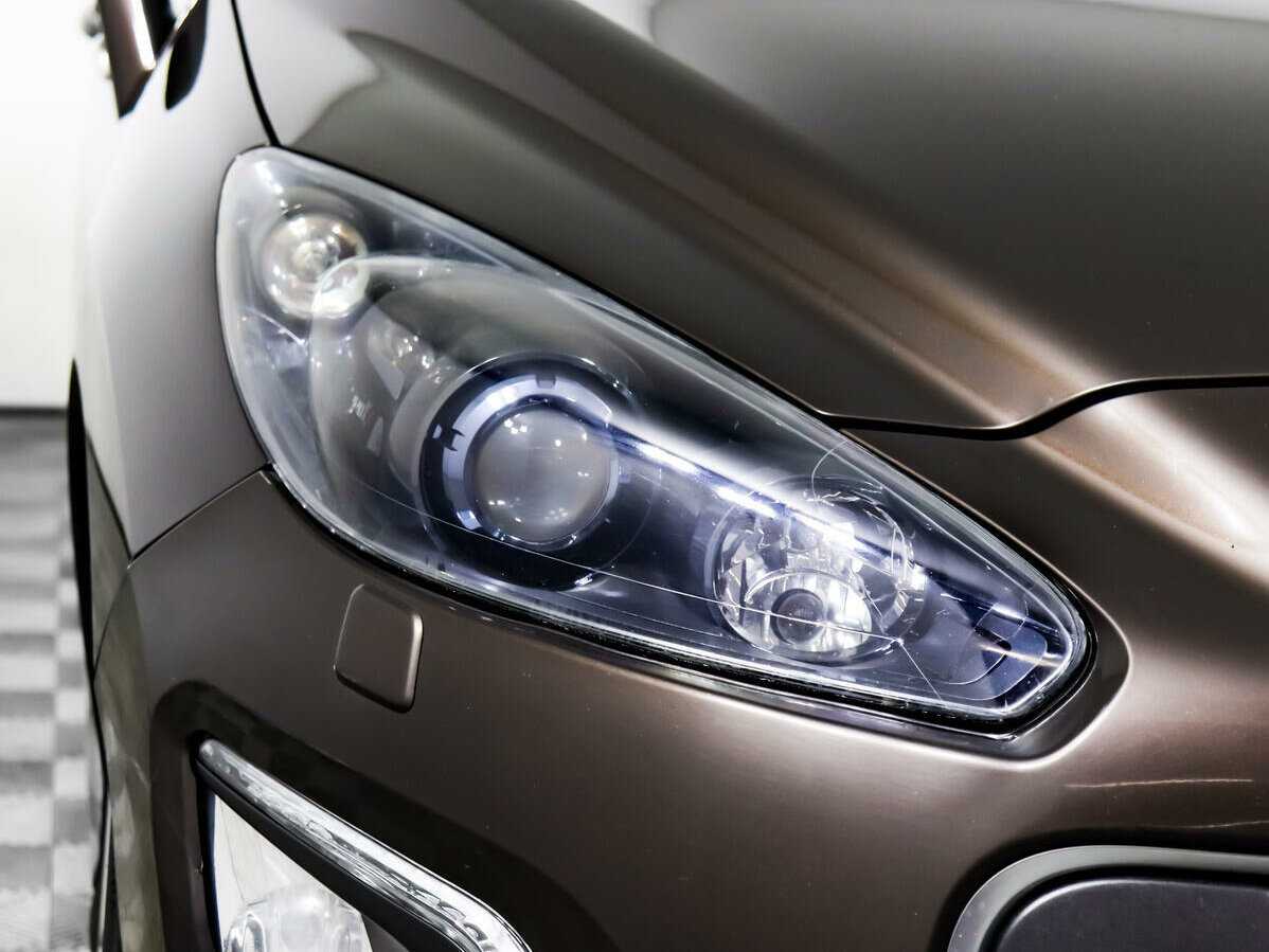 Купить Peugeot 308 с пробегом. Фото: #14