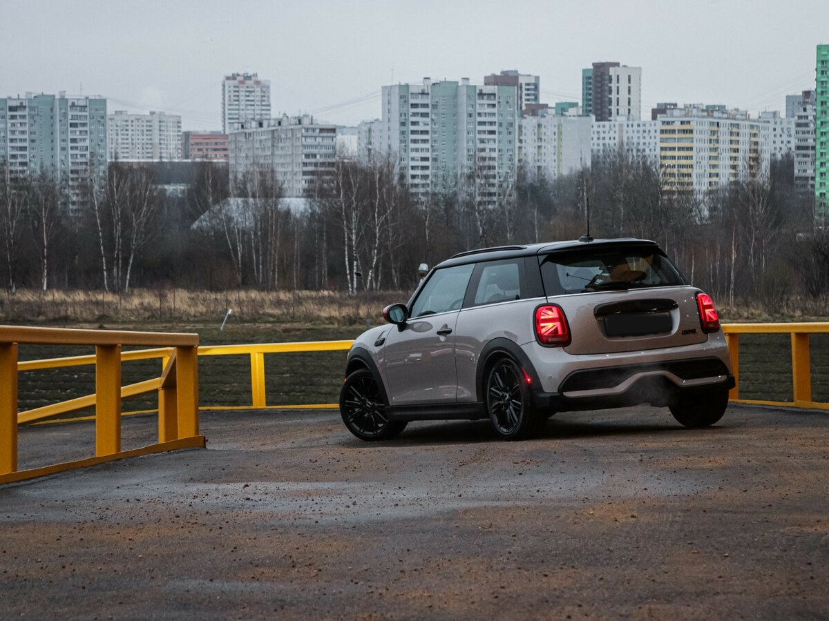 Купить Mini Hatch с пробегом. Фото: #15