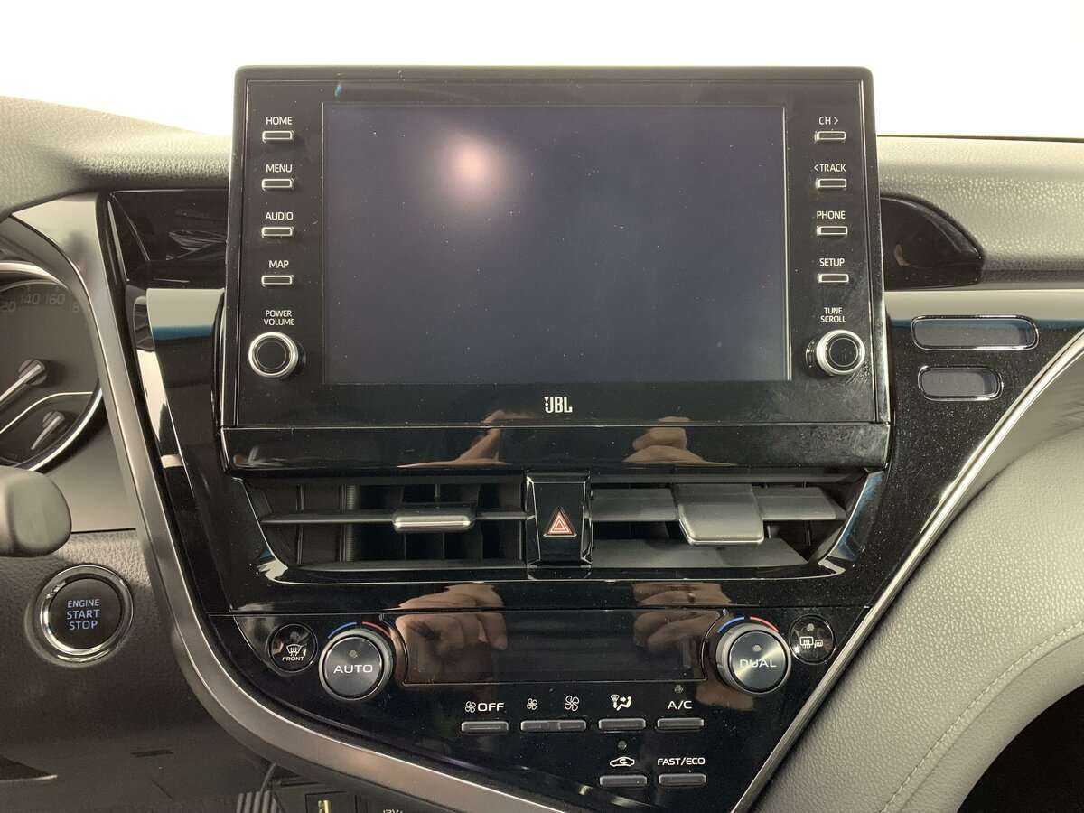 Купить Toyota Camry с пробегом. Фото: #9