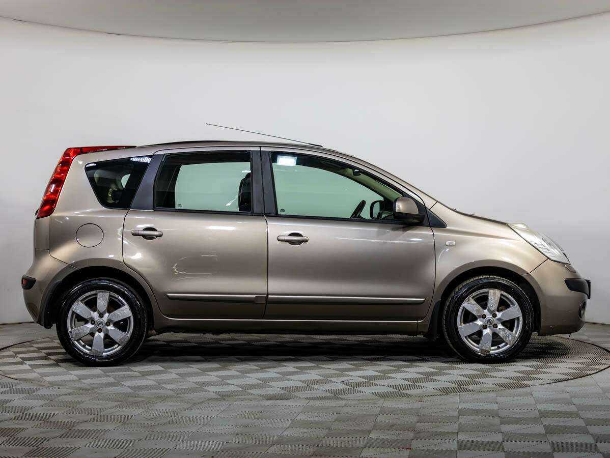 Купить Nissan Note с пробегом. Фото: #2