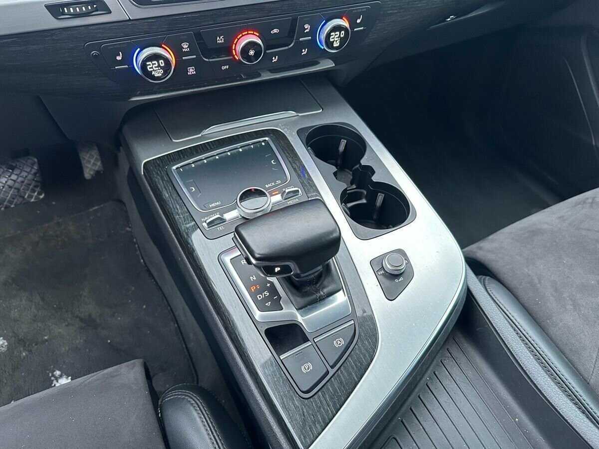 Купить Audi Q7 с пробегом. Фото: #17