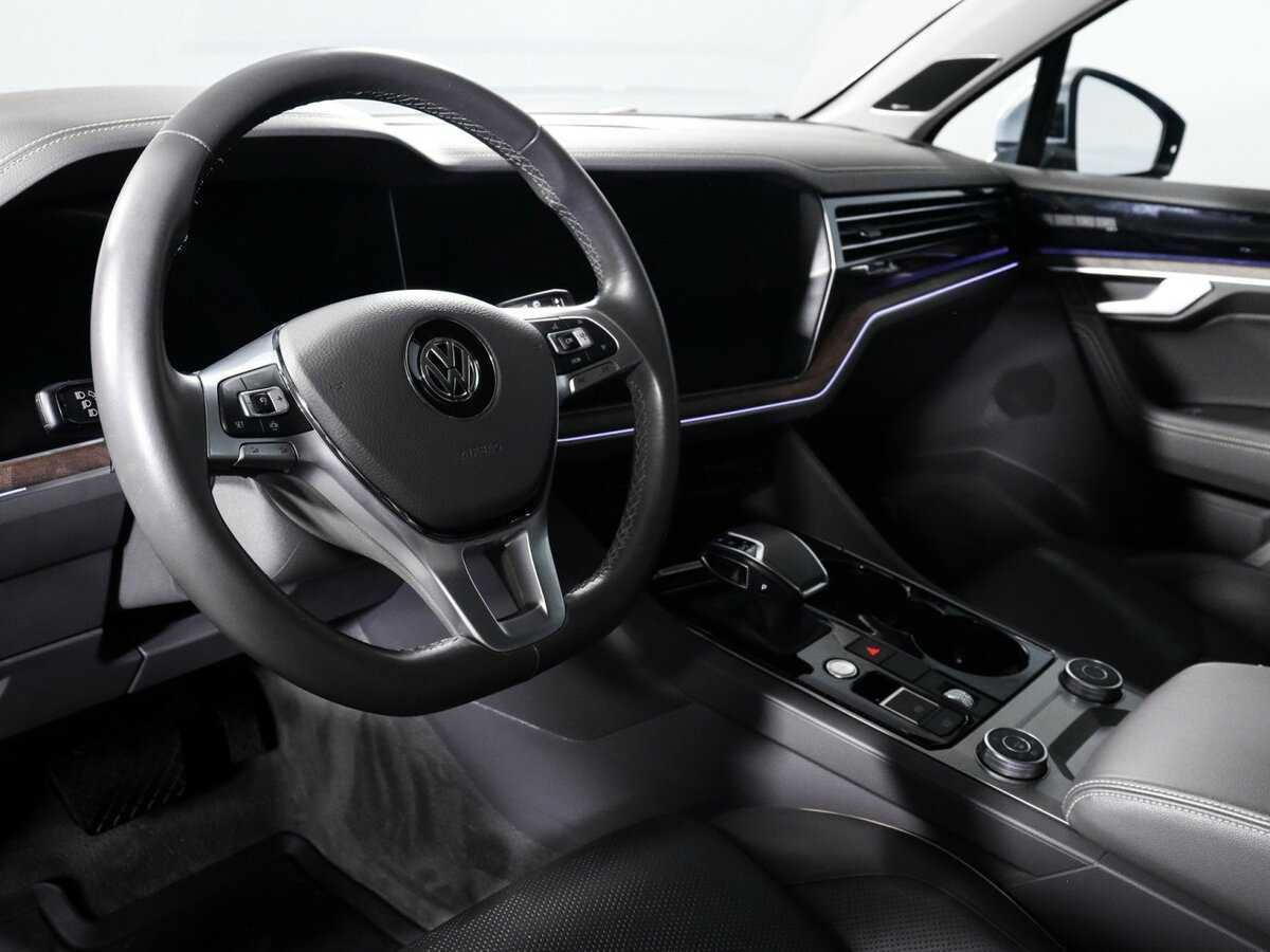 Купить Volkswagen Touareg с пробегом. Фото: #13