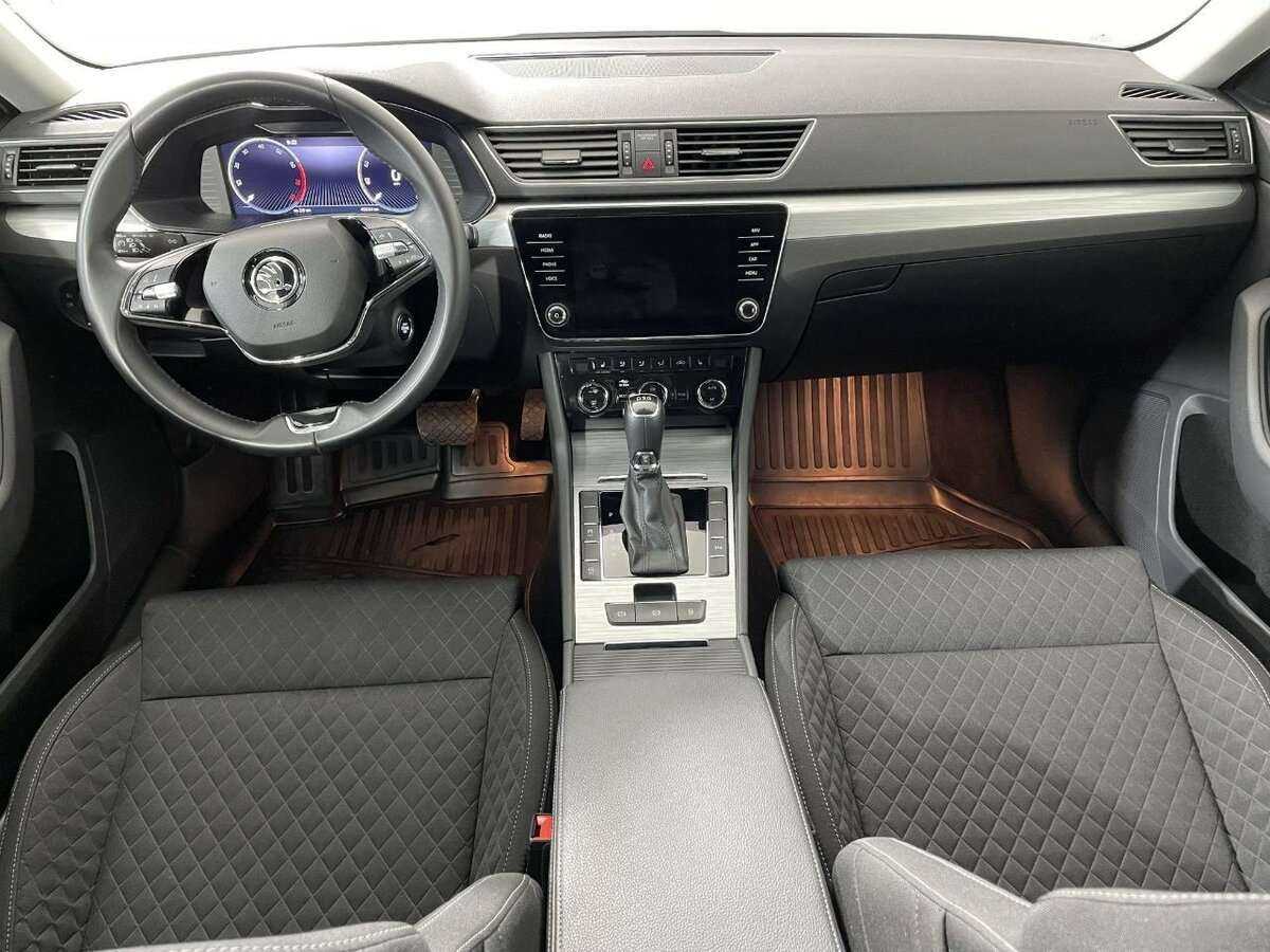 Купить Skoda Superb с пробегом. Фото: #5