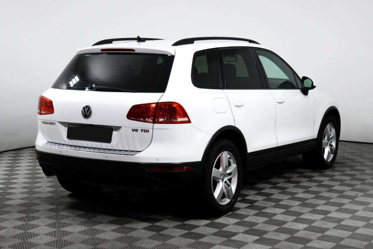 Купить Volkswagen Touareg с пробегом. Фото: #4