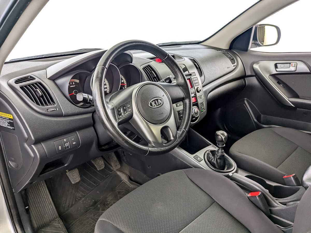 Купить Kia Cerato с пробегом. Фото: #13