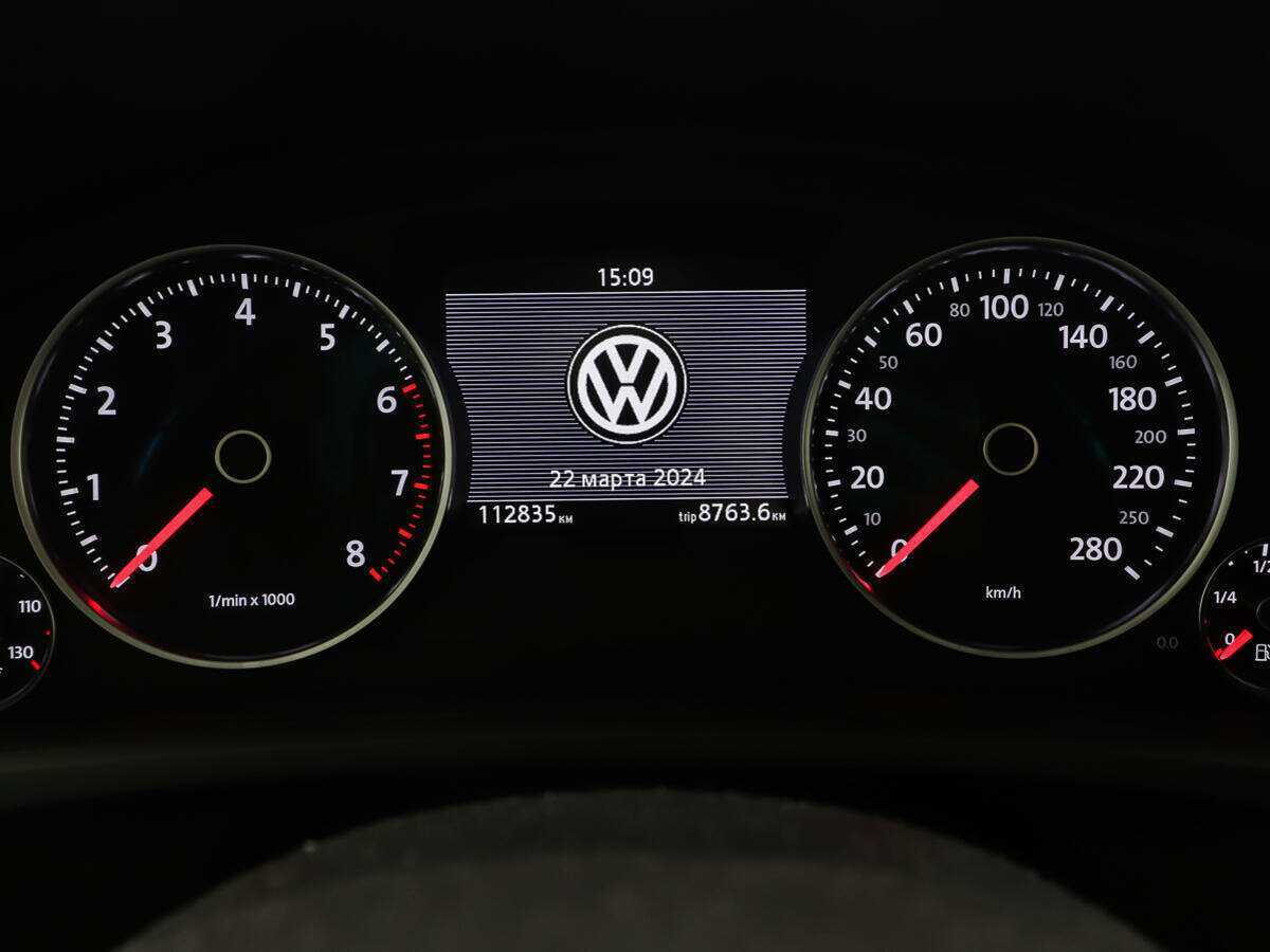 Купить Volkswagen Touareg с пробегом. Фото: #12