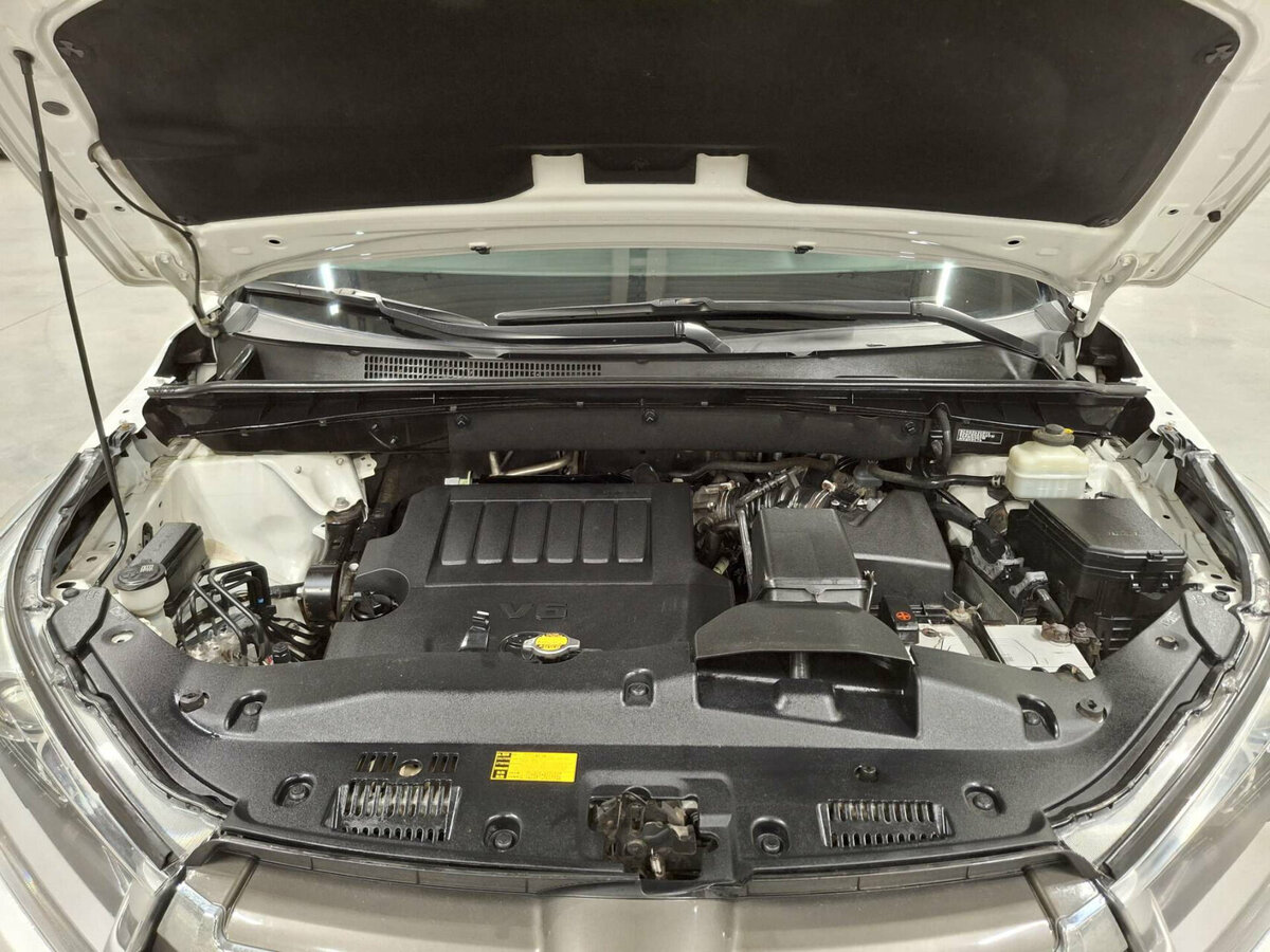 Купить Toyota Highlander с пробегом. Фото: #8