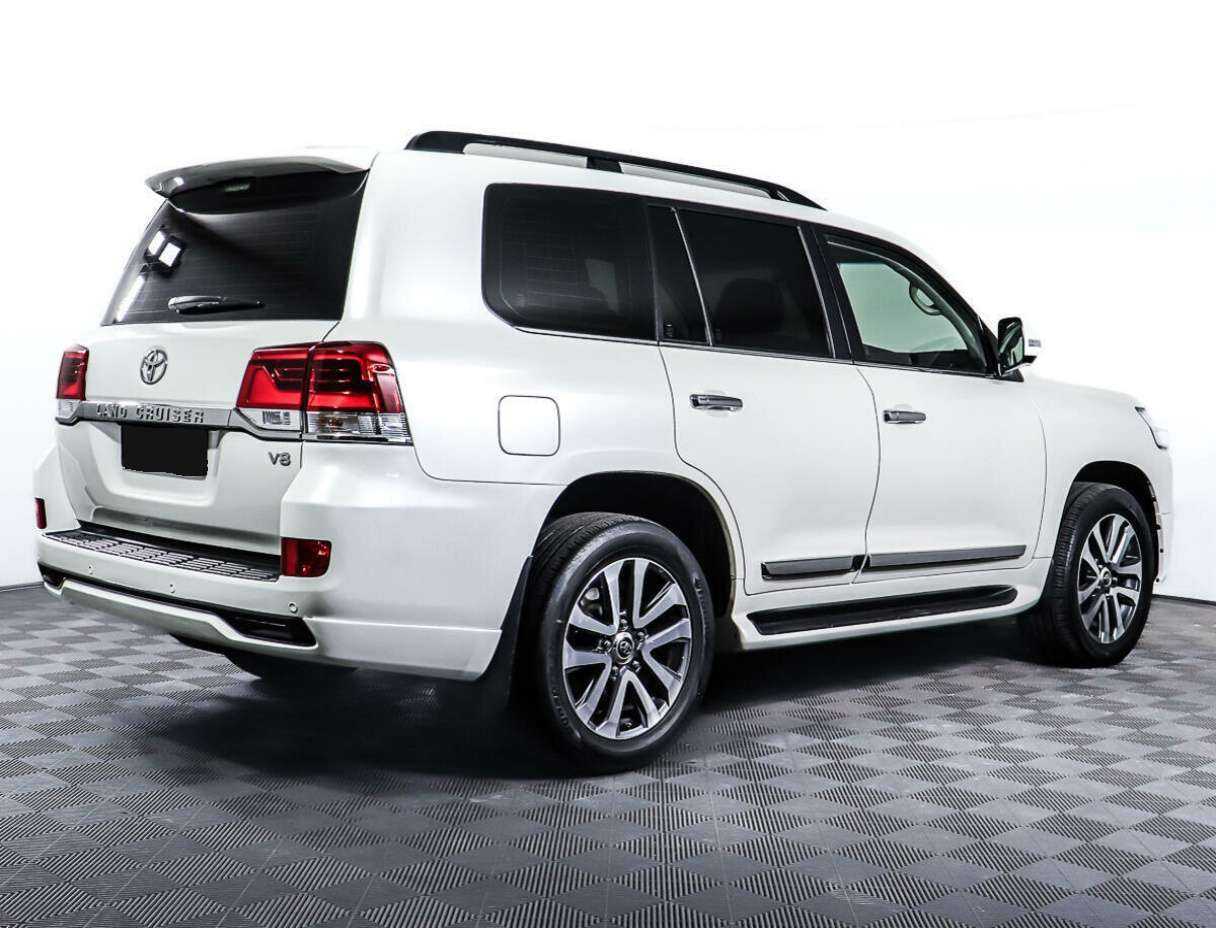 Купить Toyota Land Cruiser с пробегом. Фото: #5