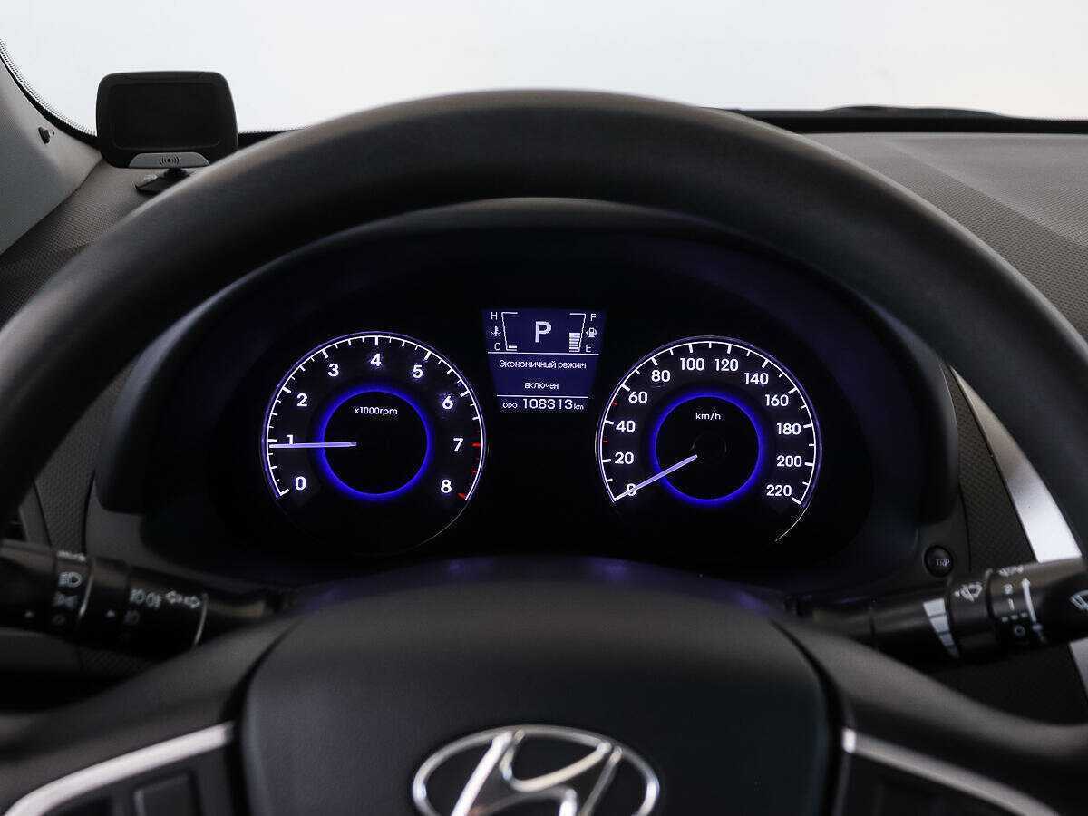 Купить Hyundai Solaris с пробегом. Фото: #9