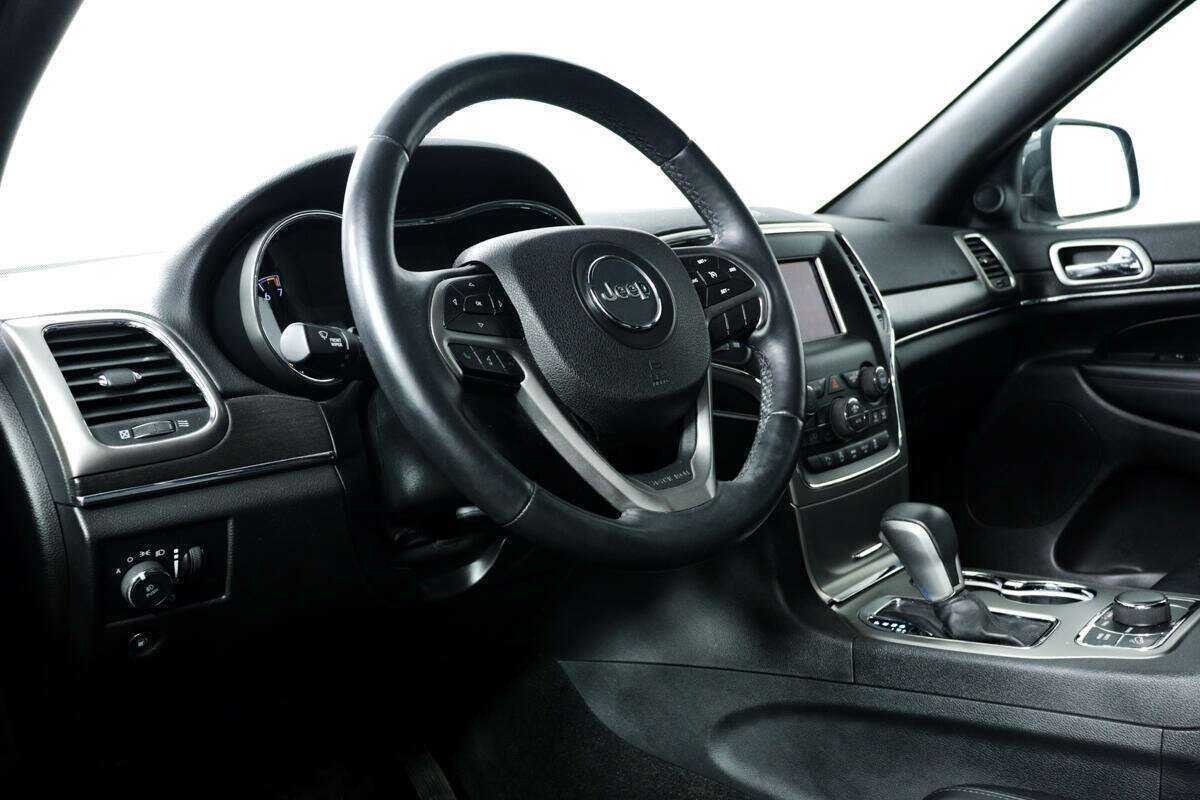 Купить Jeep Grand Cherokee с пробегом. Фото: #12