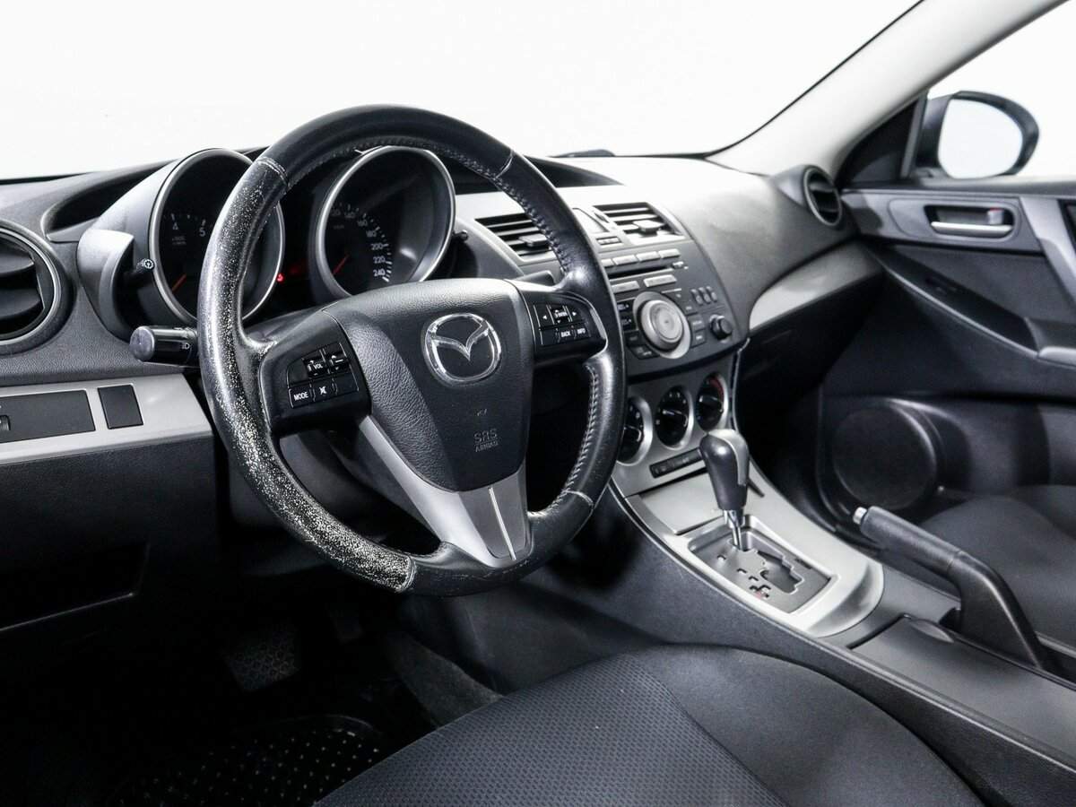 Купить Mazda 3 с пробегом. Фото: #13