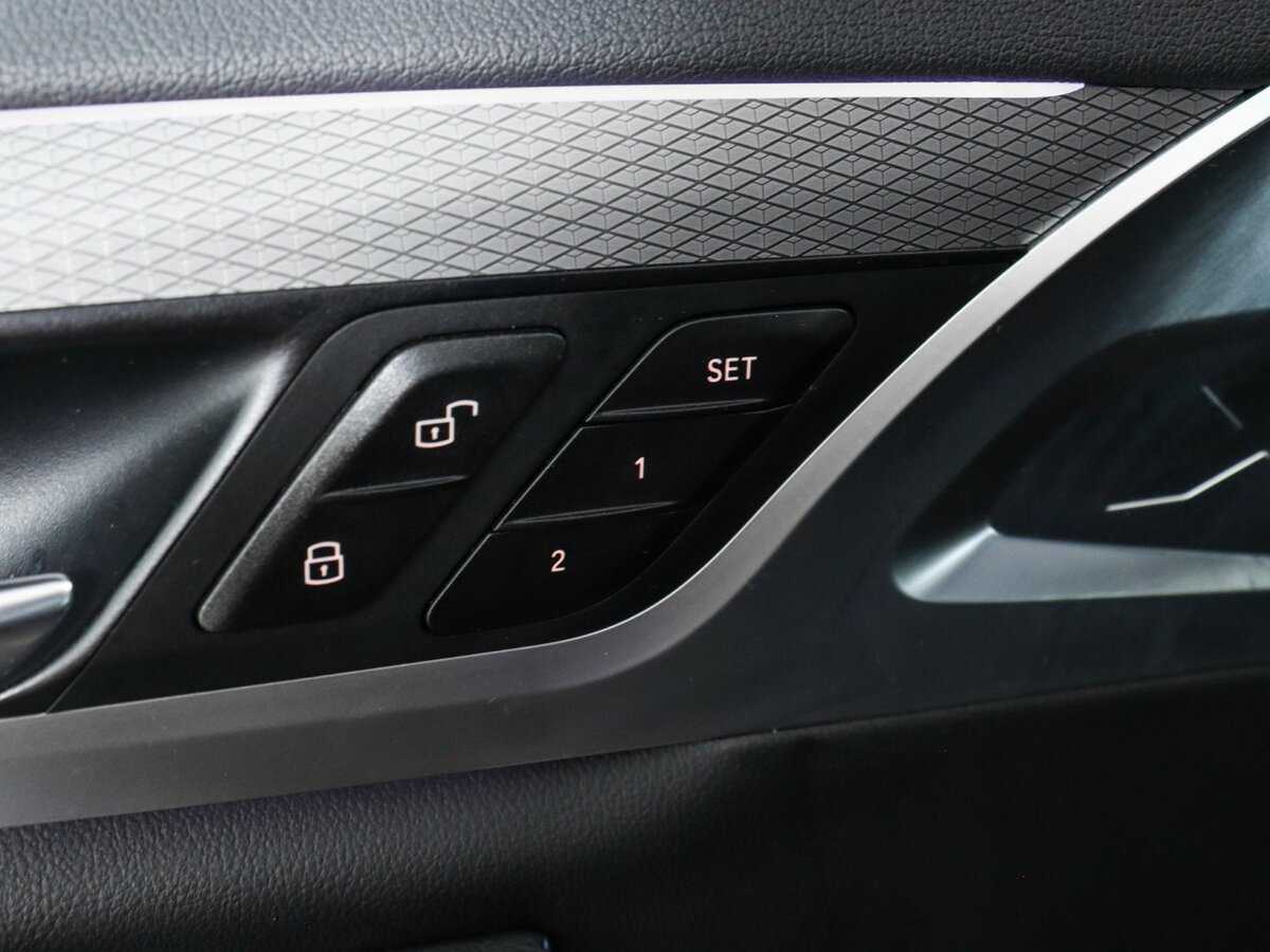 Купить BMW X4 с пробегом. Фото: #15