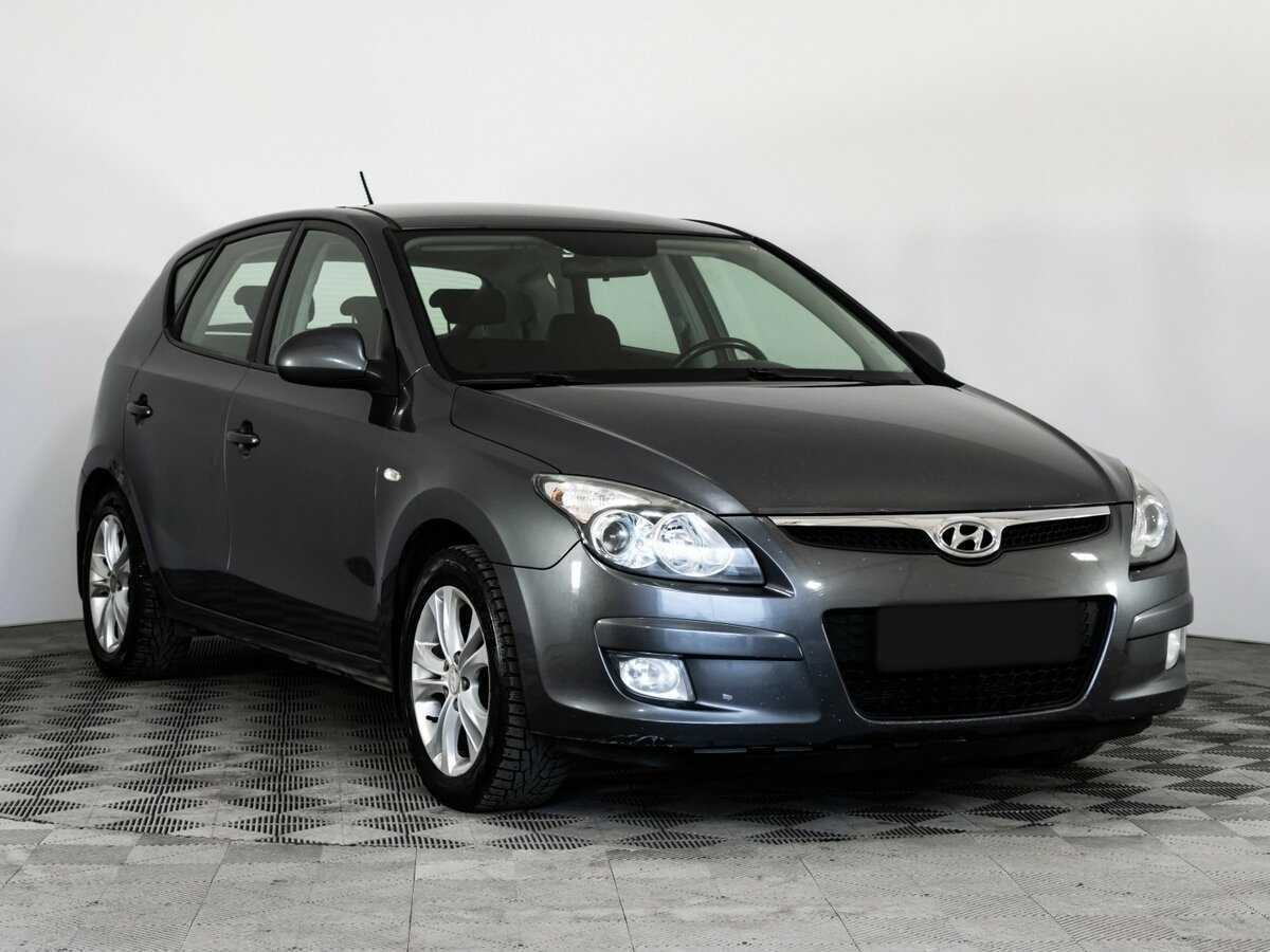 Купить Hyundai i30 с пробегом. Фото: #2