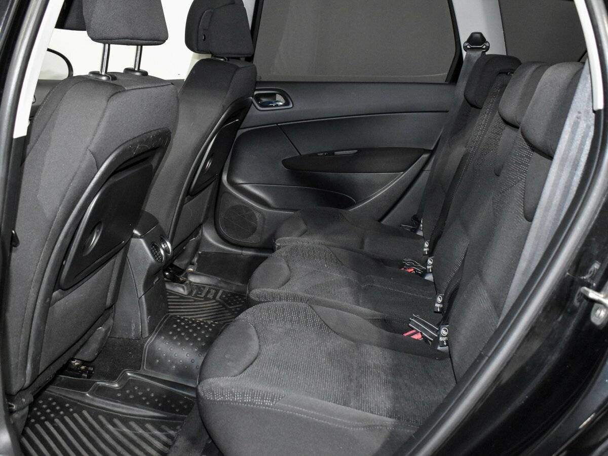 Купить Peugeot 308 с пробегом. Фото: #10